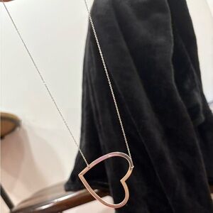 Jennifer zeuner necklace